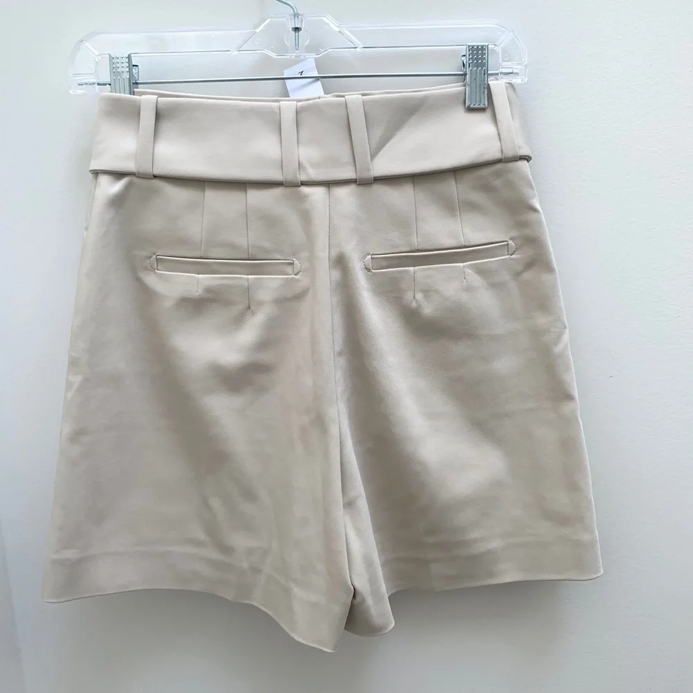 Babaton | Torino Short - Picture 4 of 7